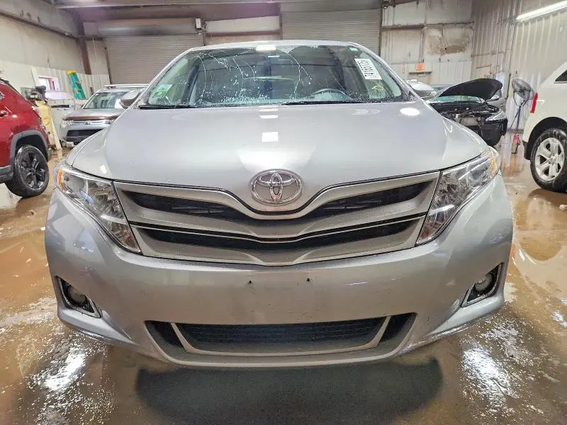 2015 TOYOTA VENZA LE  