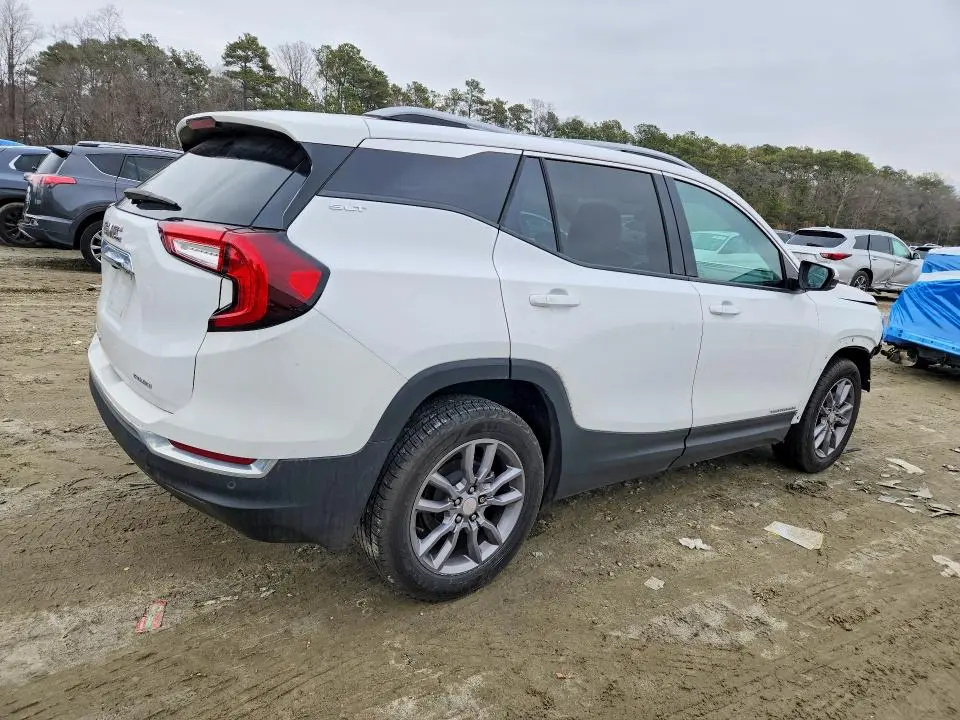 2022 GMC TERRAIN SLT  