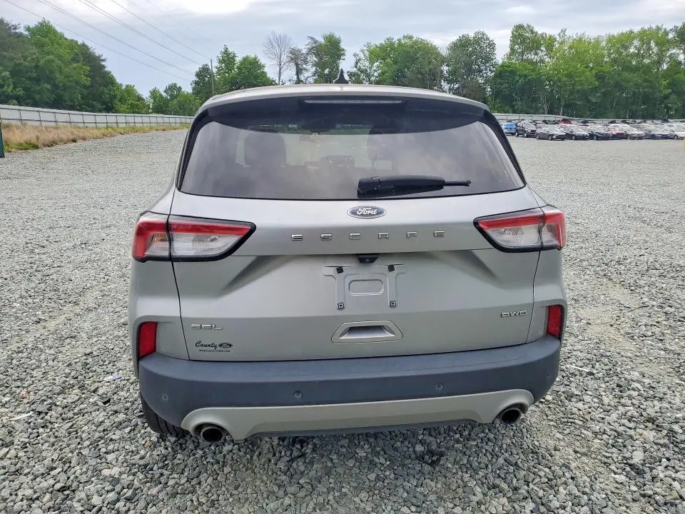2022 FORD ESCAPE SEL  