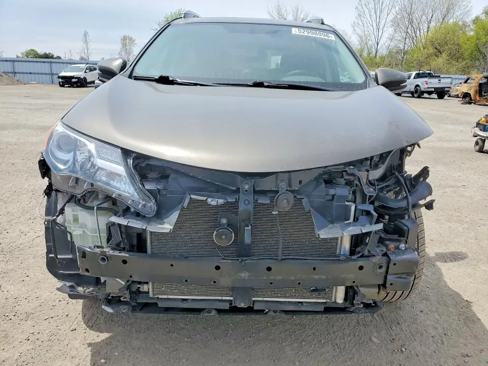 2015 TOYOTA RAV4 XLE  