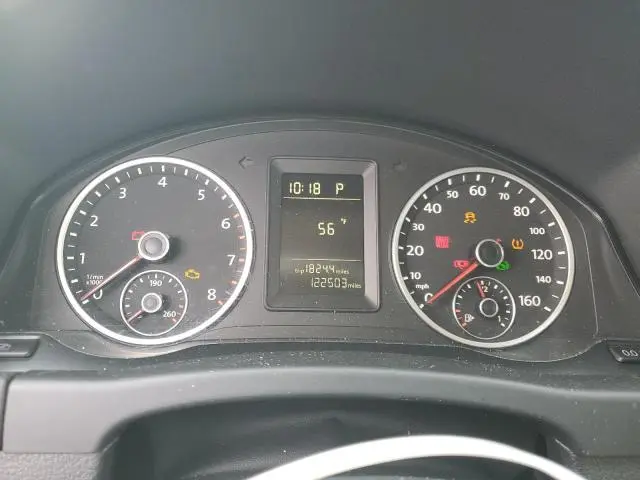 2011 VOLKSWAGEN TIGUAN S  