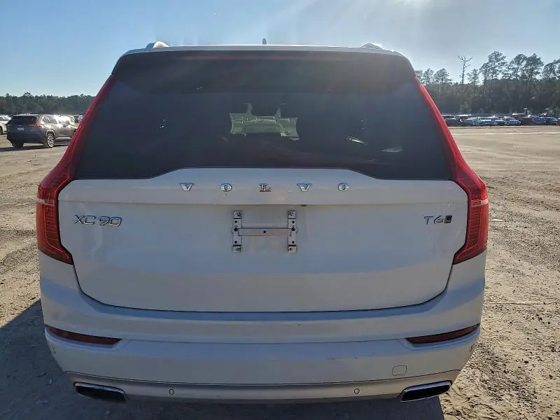 2019 VOLVO XC90 T6 MOMENTUM  