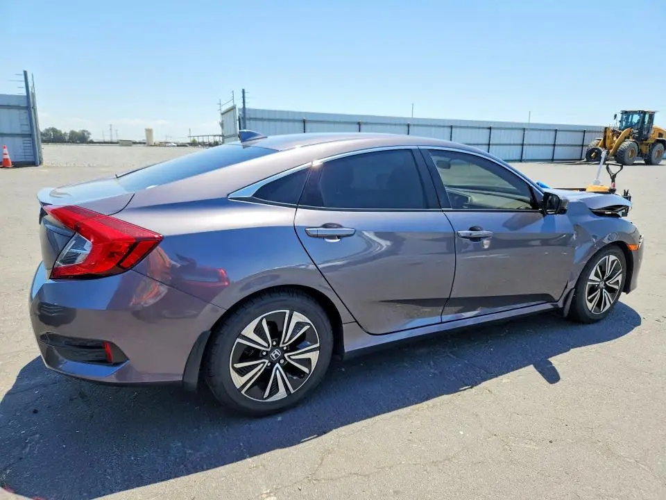 2017 HONDA CIVIC EX  