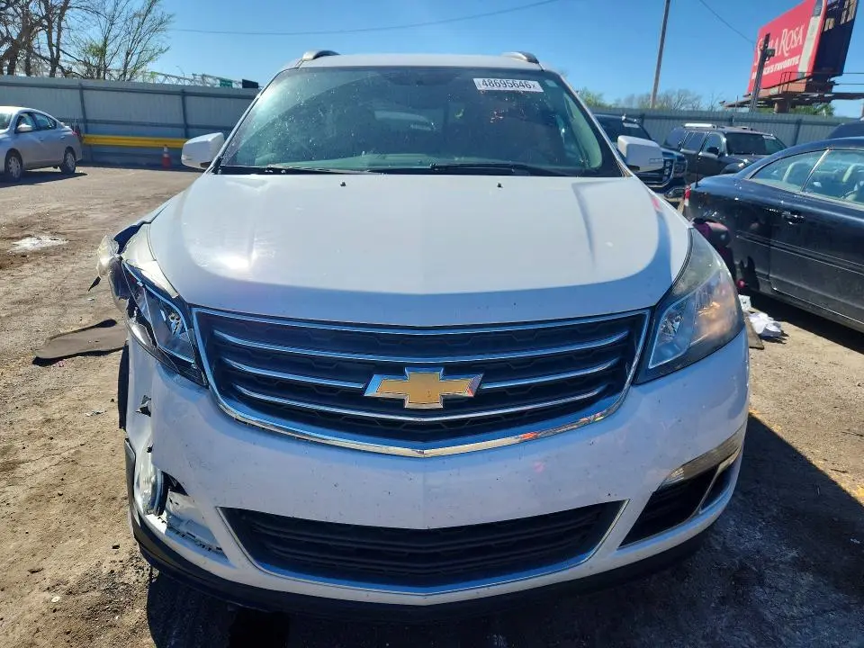 2017 CHEVROLET TRAVERSE LT  