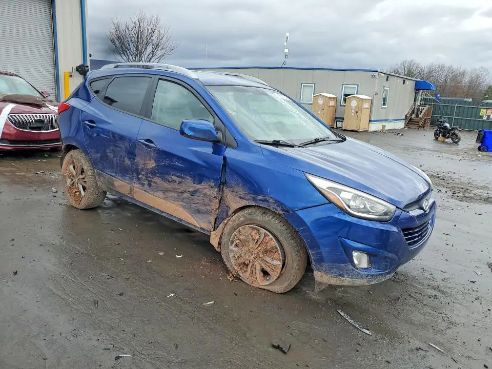 2014 HYUNDAI TUCSON SE  