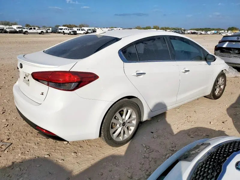 2017 KIA FORTE LX  
