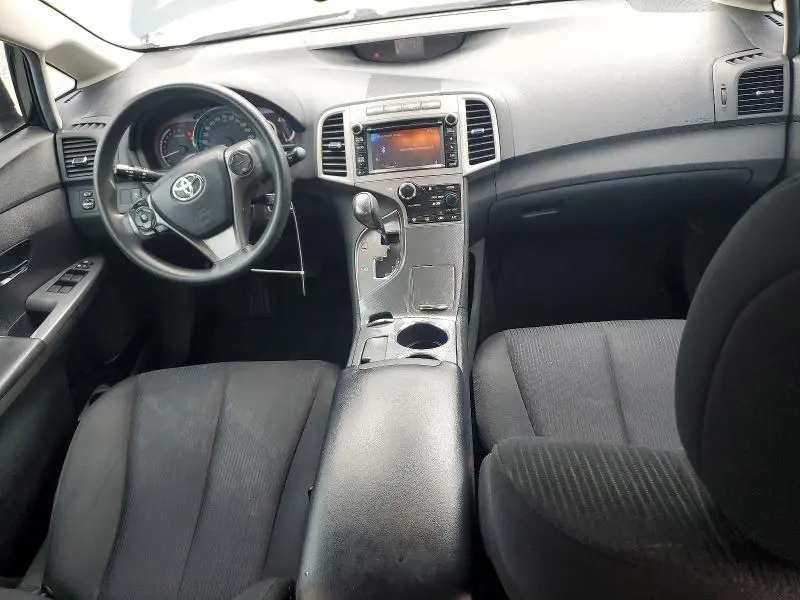 2013 TOYOTA VENZA LE  