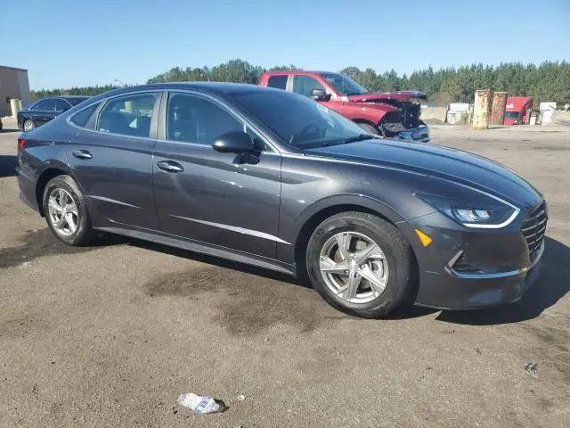 2022 HYUNDAI SONATA SE  