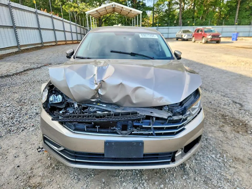 2016 VOLKSWAGEN PASSAT S  