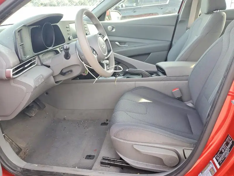 2023 HYUNDAI ELANTRA SE  