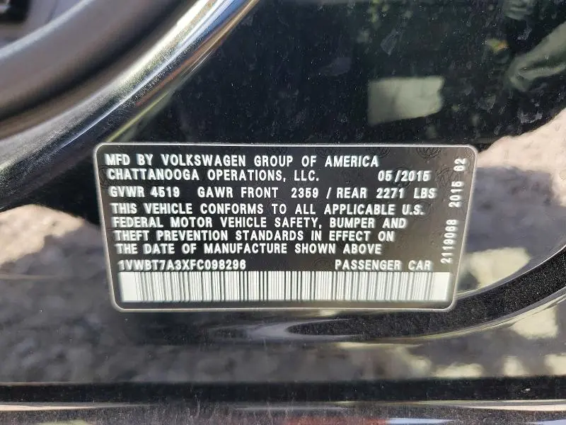 2015 VOLKSWAGEN PASSAT SE  