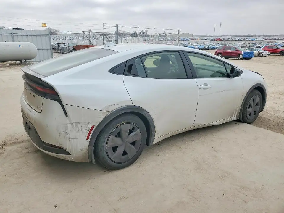 2024 TOYOTA PRIUS LE  
