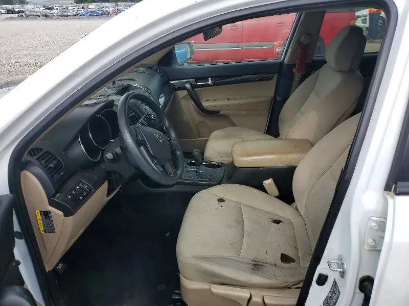 2011 KIA SORENTO LX  