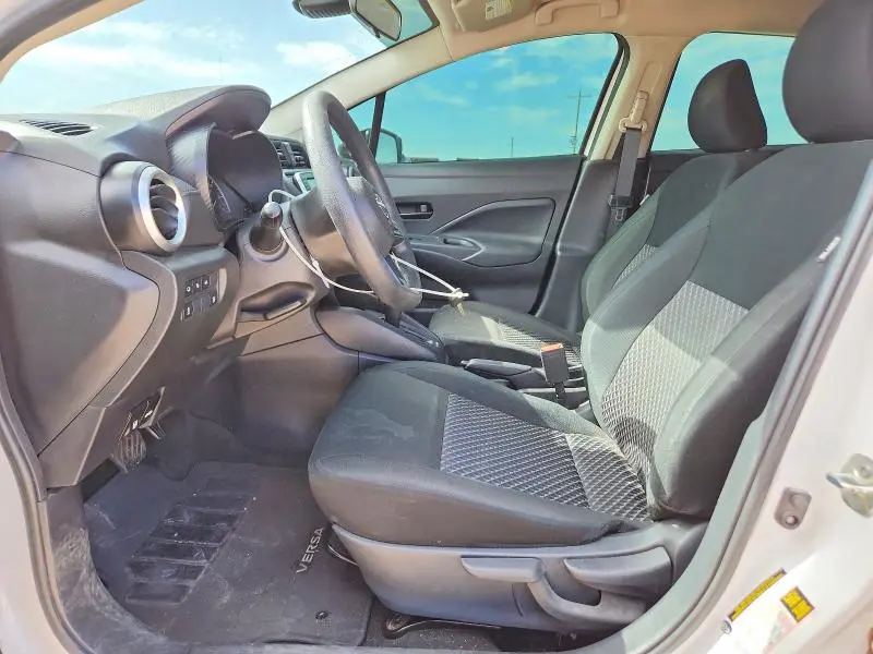 2024 NISSAN VERSA S  