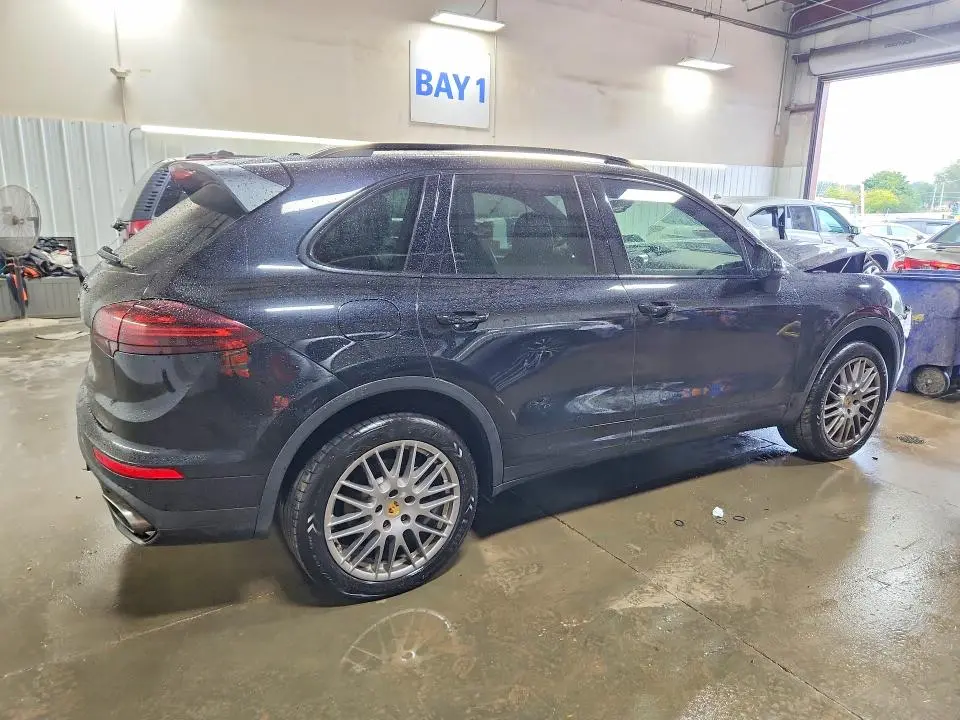 2018 PORSCHE CAYENNE   