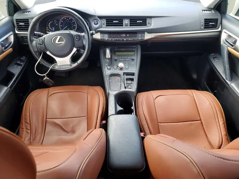 2016 LEXUS CT 200  