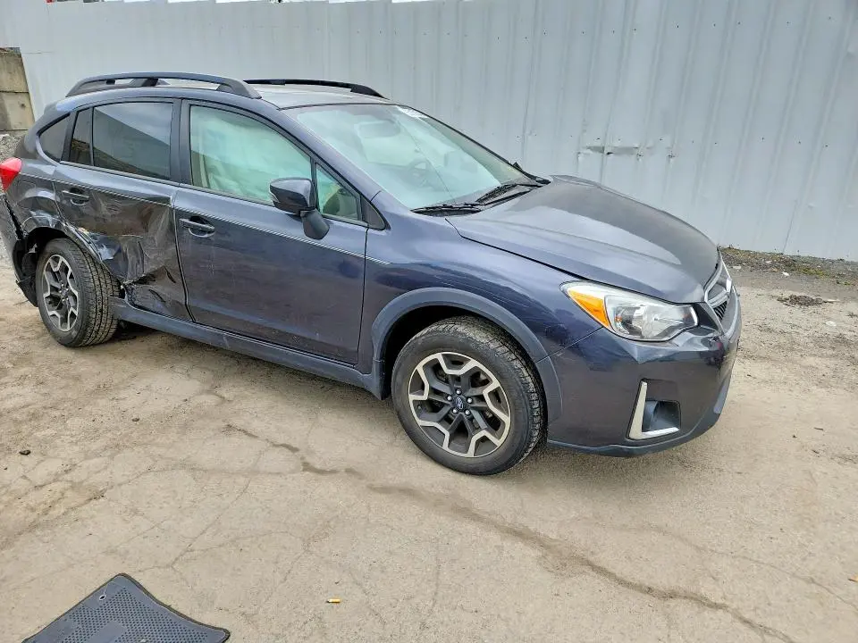 2017 SUBARU CROSSTREK LIMITED  