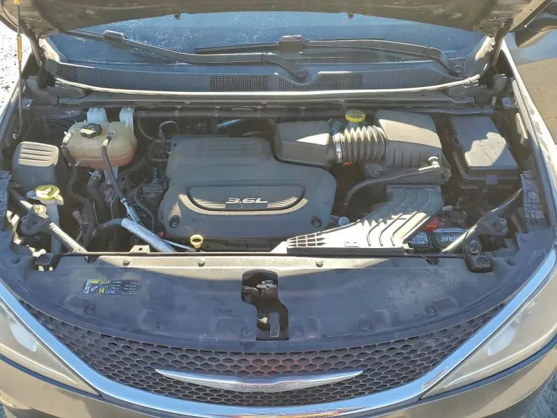 2017 CHRYSLER PACIFICA TOURING L  