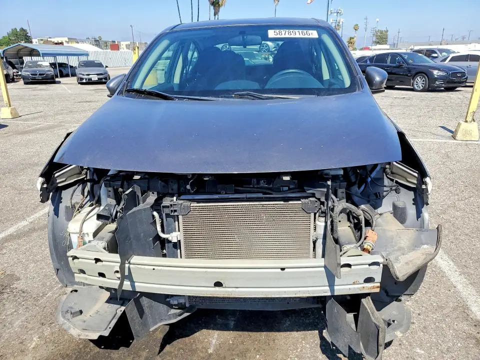 2019 NISSAN VERSA SV  