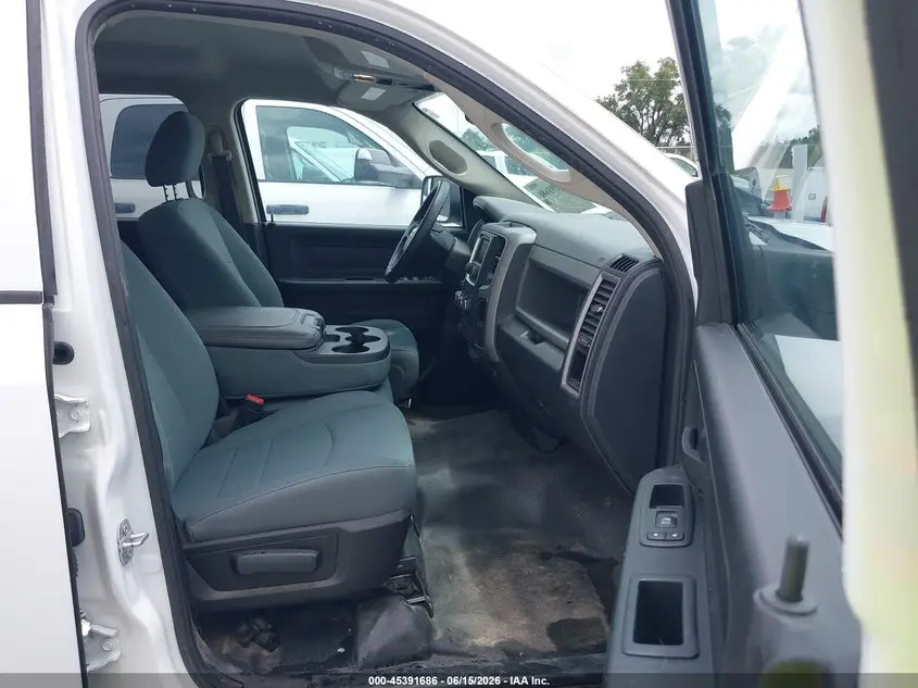 2017 RAM 1500 TRADESMAN  4X2 6'4 BOX
