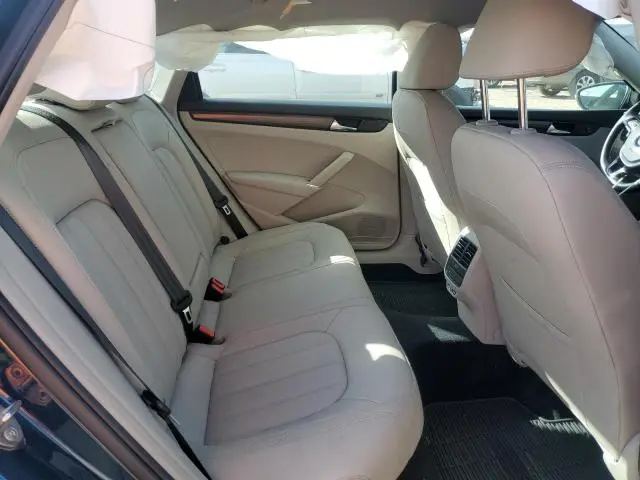 2020 VOLKSWAGEN PASSAT SEL  