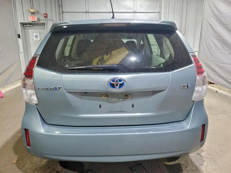 2017 TOYOTA PRIUS V   
