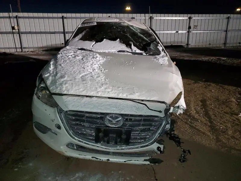 2018 MAZDA 3 TOURING  