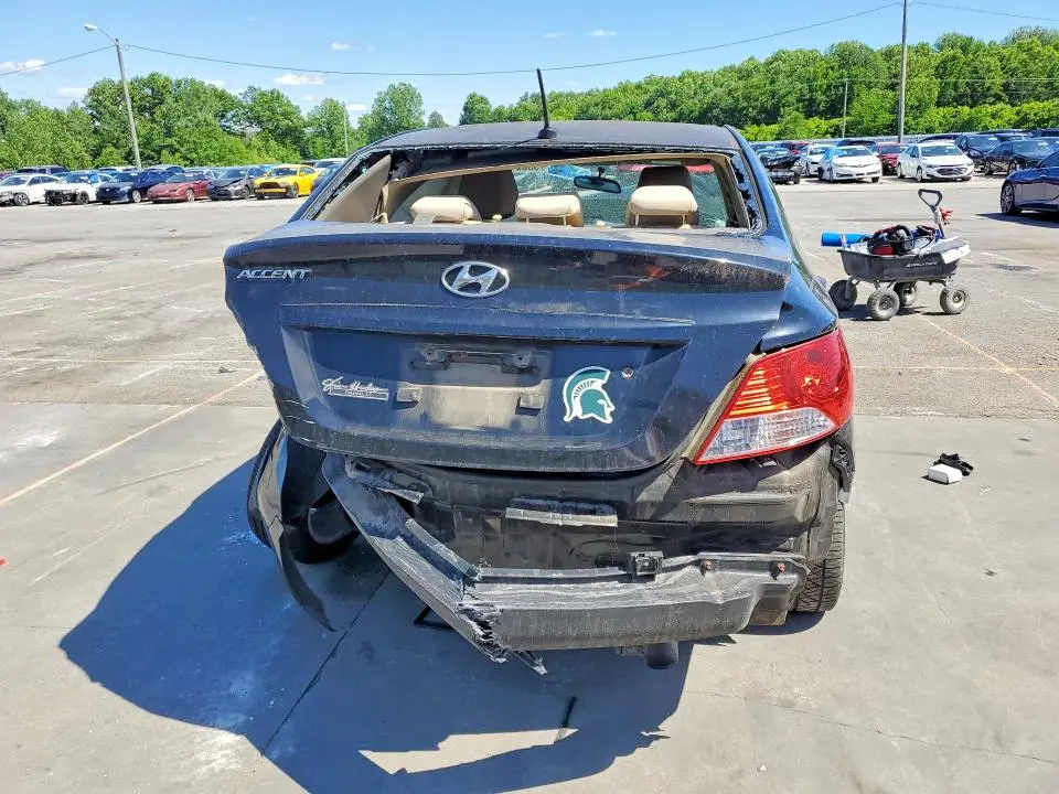 2013 HYUNDAI ACCENT GLS  