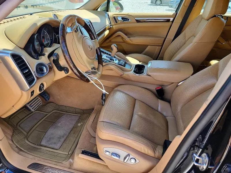 2014 PORSCHE CAYENNE S  