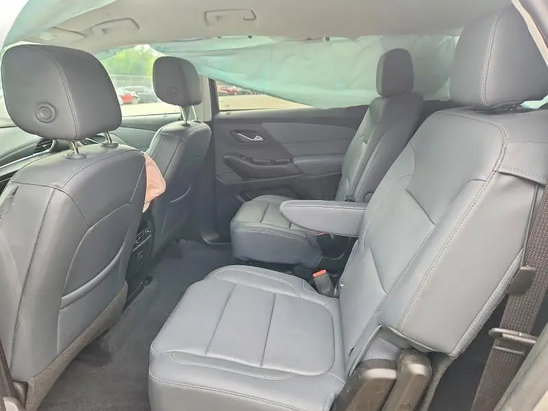 2021 CHEVROLET TRAVERSE LT  