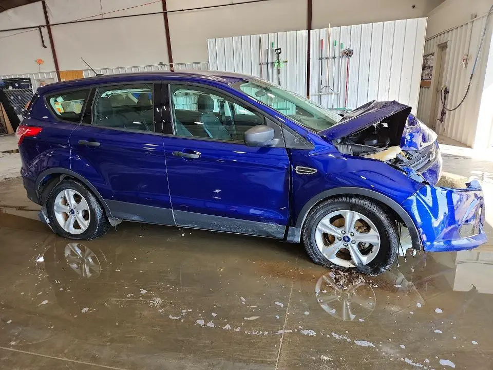 2016 FORD ESCAPE S  