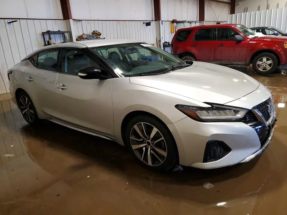 2019 NISSAN MAXIMA S  