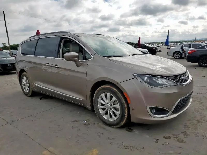 2017 CHRYSLER PACIFICA TOURING L  