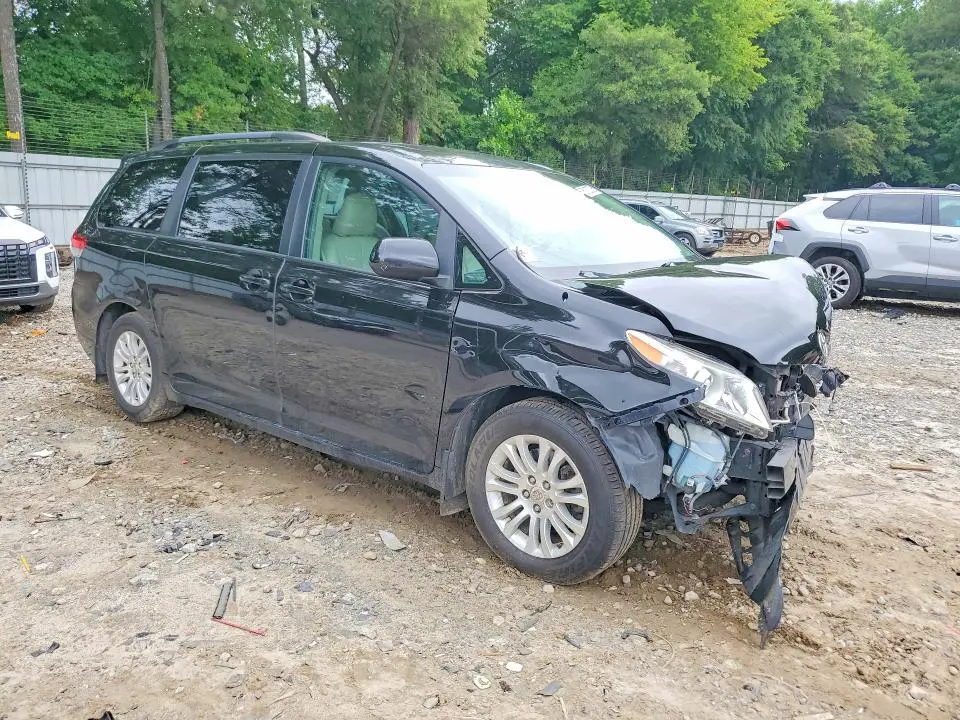 2012 TOYOTA SIENNA XLE 8-PASSENGER  