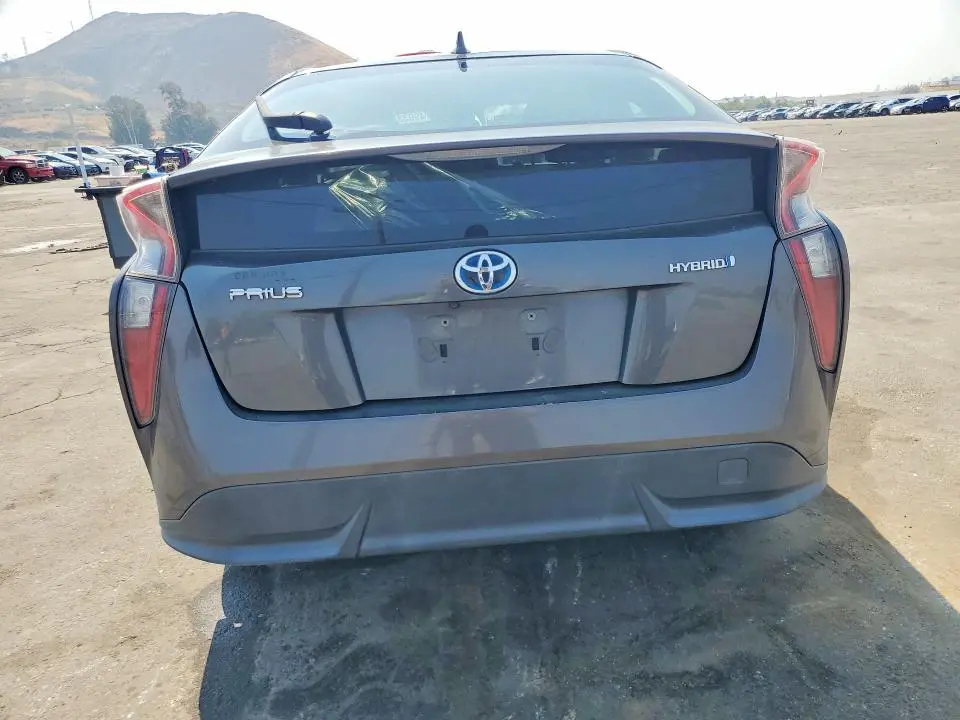 2016 TOYOTA PRIUS THREE TOURING  