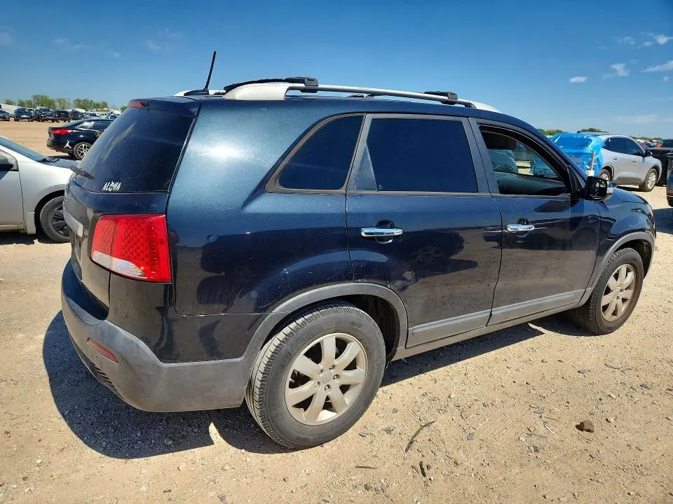 2012 KIA SORENTO LX  