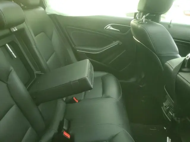 2018 MERCEDES-BENZ GLA 250