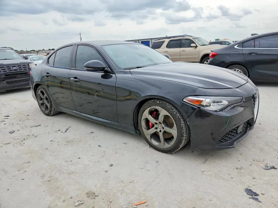 2018 ALFA ROMEO GIULIA   