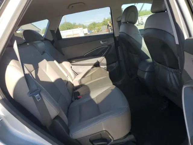 2017 HYUNDAI SANTA FE SE  