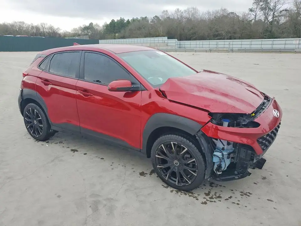 2023 HYUNDAI KONA SE  