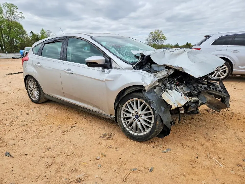2014 FORD FOCUS TITANIUM  
