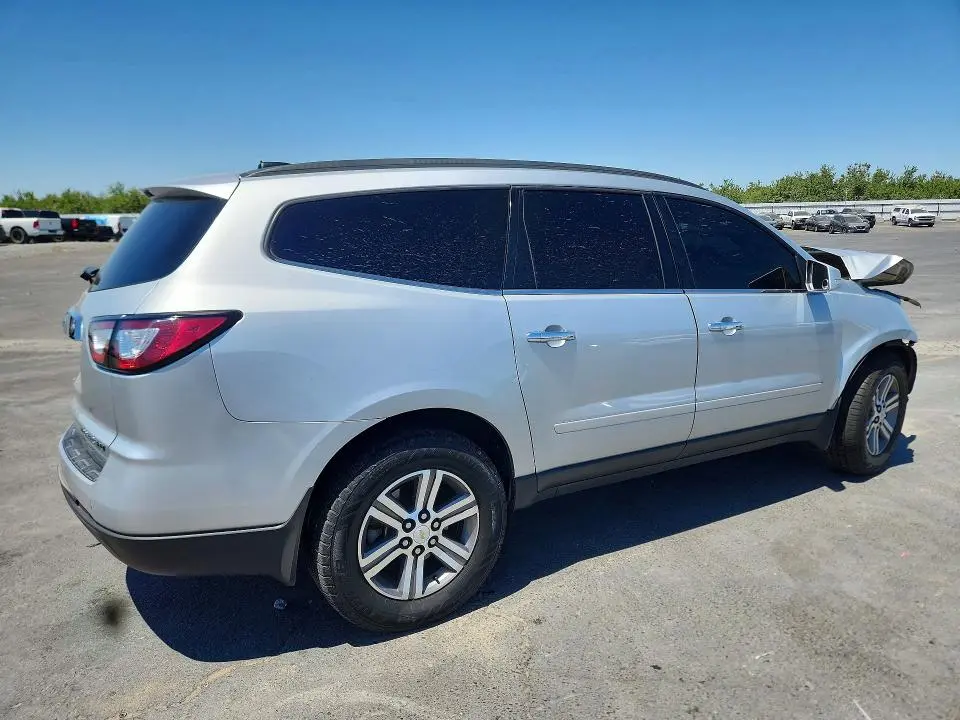 2016 CHEVROLET TRAVERSE LT  