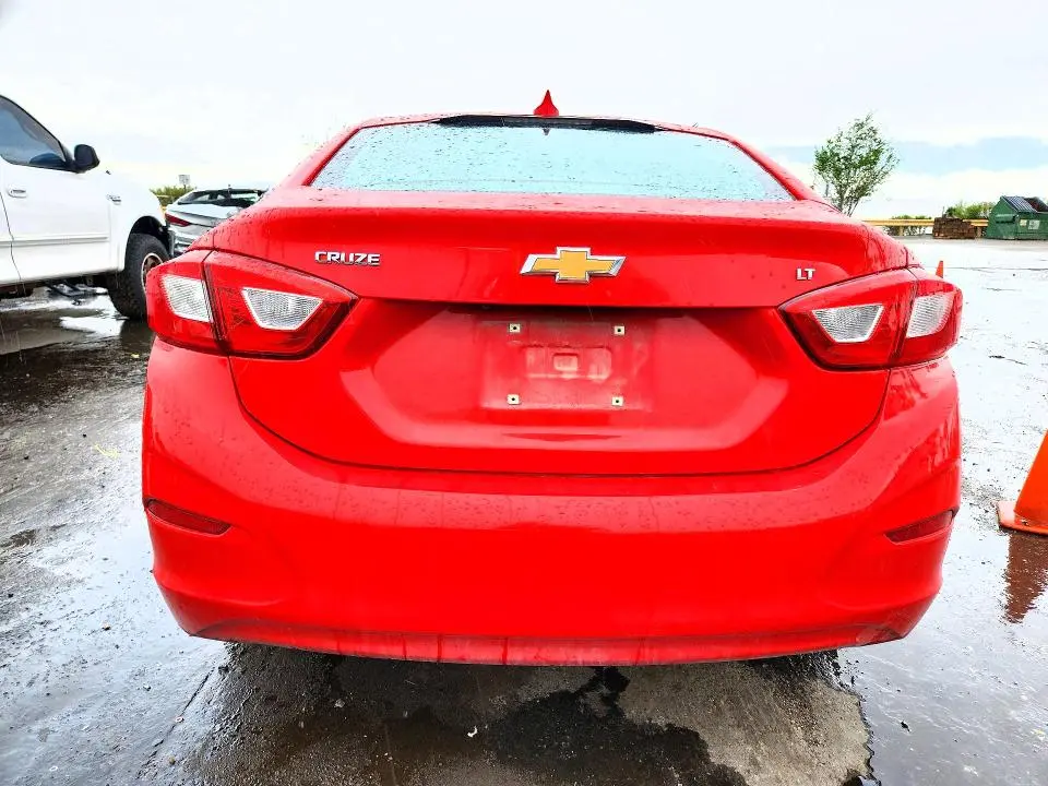 2018 CHEVROLET CRUZE LT  