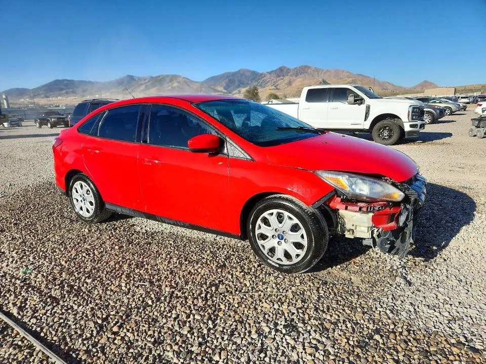 2012 FORD FOCUS SE  