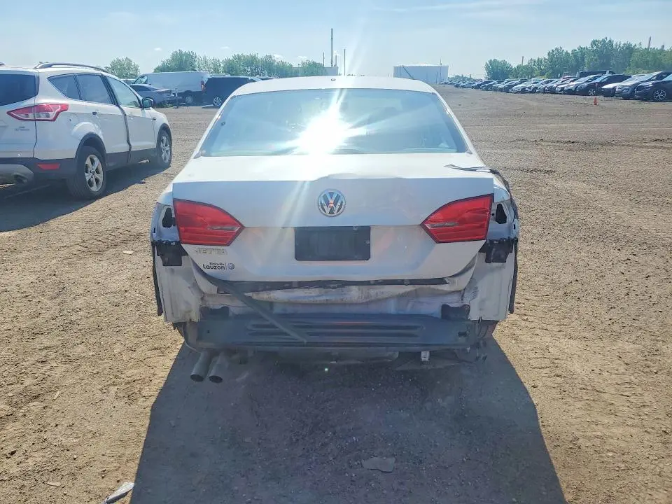 2014 VOLKSWAGEN JETTA BASE  