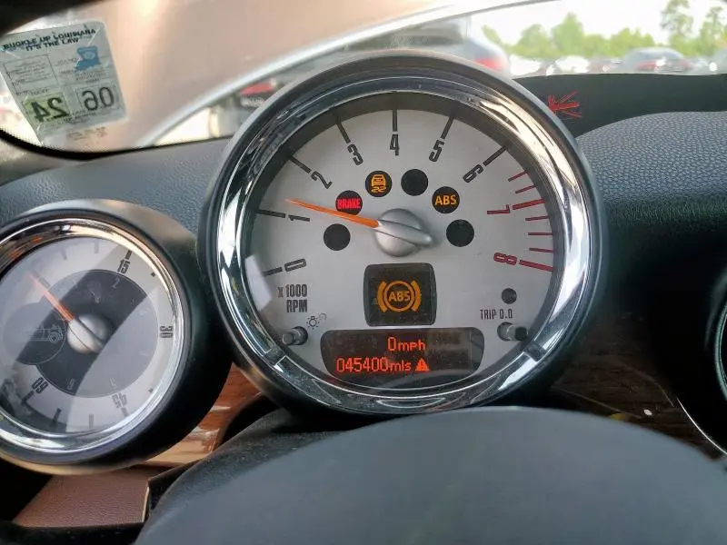 2011 MINI COOPER S  