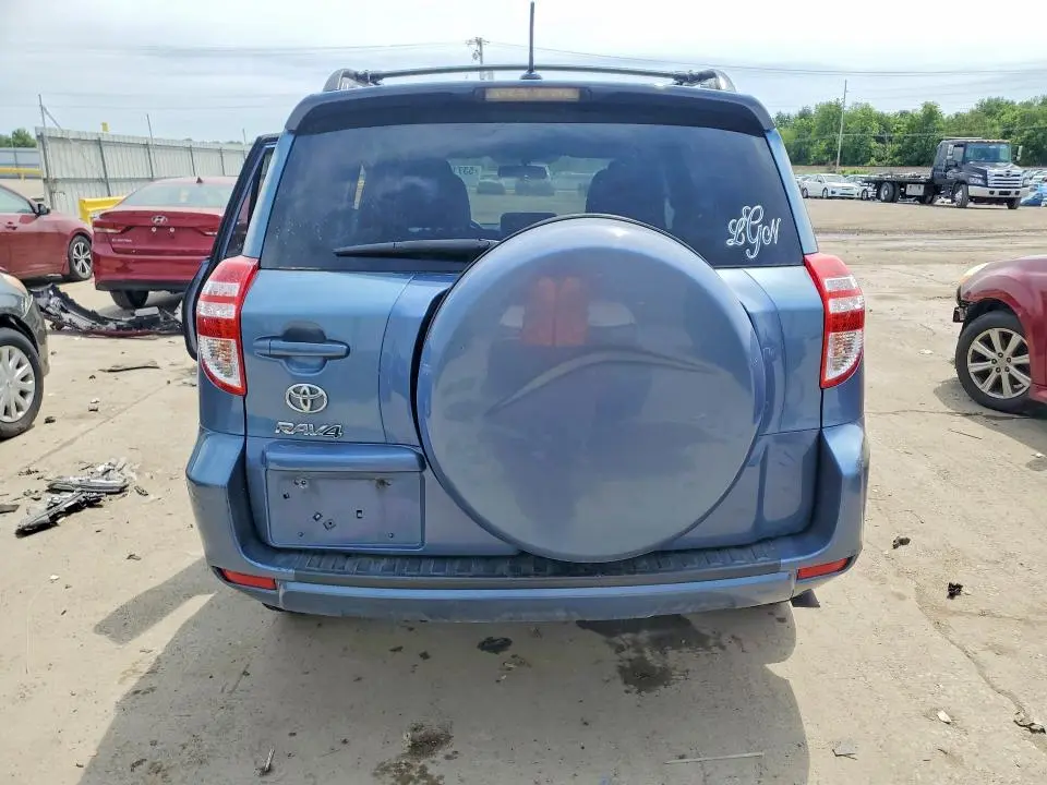 2011 TOYOTA RAV4 BASE  
