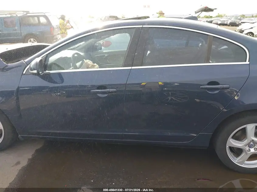2013 VOLVO S60 T5 PLATINUM