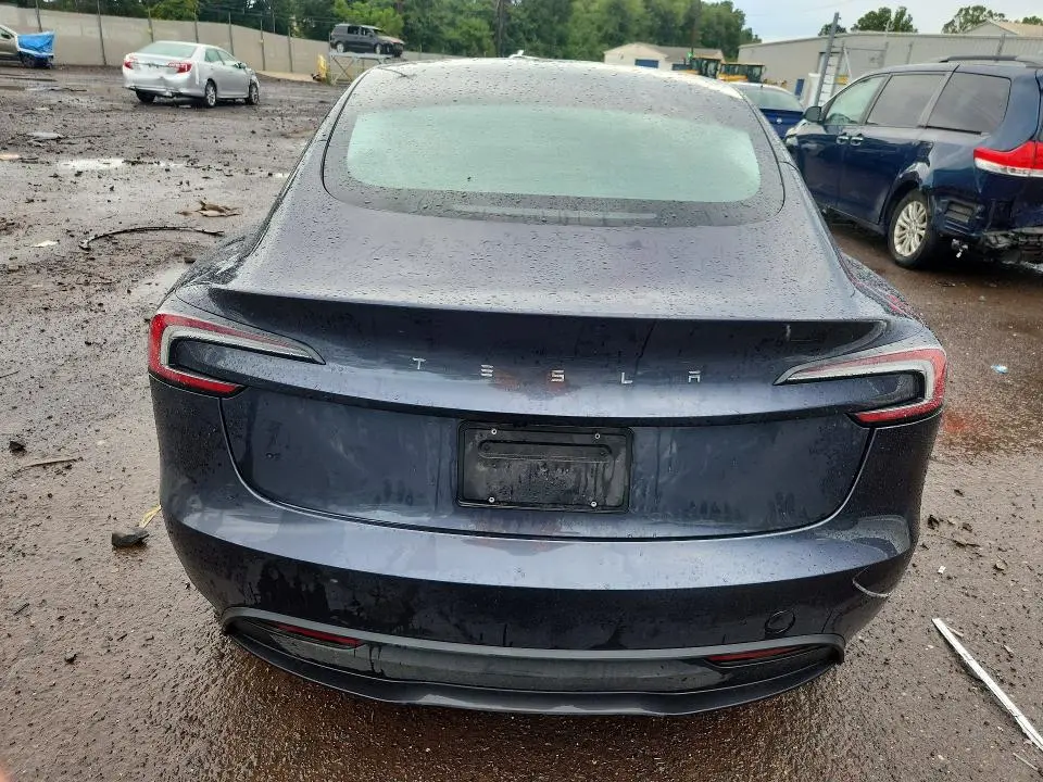 2025 TESLA MODEL 3   
