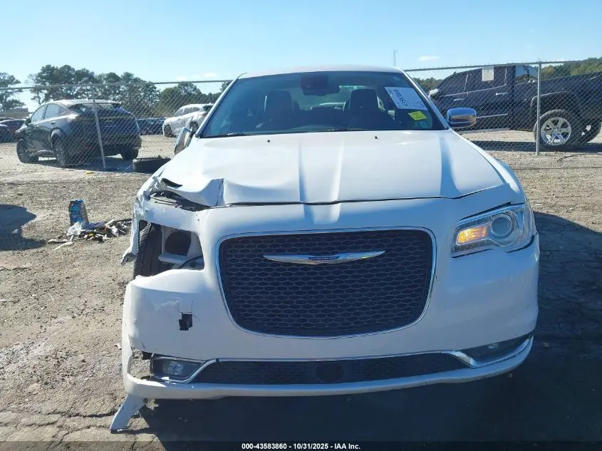 2016 CHRYSLER 300C AWD